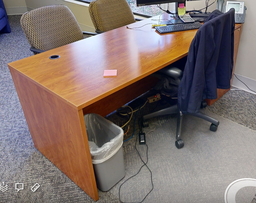 [#E2-5] Classic desk