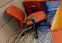 [#B13-26] task chair