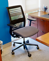 [#B13-3] Task chair w/arms