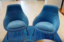 [#B12-5] Blue lounge chair