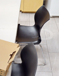 [#B4-5] Cafe chair