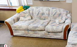 [#B7-6] 3 seat couch