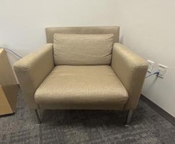 [#B12-8] Caucus lounge chair
