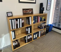 [#D2-42] 13" x 36" x 42"  Wooden bookshelf