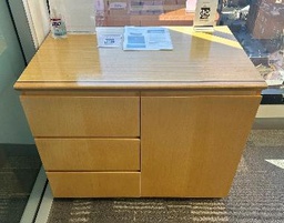 [#D5-56] 24" x 28" x 36" Credenza piece