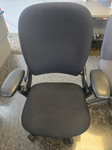 [#B13-6] Black task chair