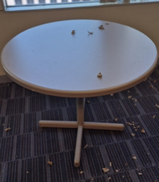 [#C2-10] Round Tables