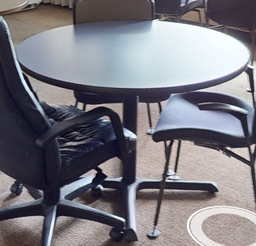 [#C4-12] Round meeting table