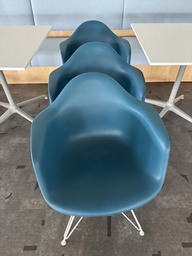 [#B8-10] Teal/White Plastic Chairs 