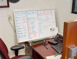 [#F4-22] whiteboard