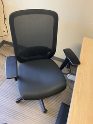 [#B13-27] DESK CHAIR