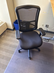 [#B13-31] DESK CHAIR