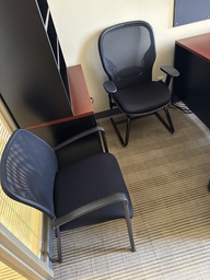 [#B8-119] GUEST CHAIRS