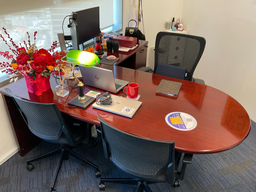 [#E6-34] Director desk (1 pax)