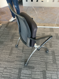 [#B4-37] Foldable chair