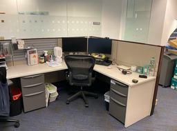 [#A4-68] Workstation (medium)