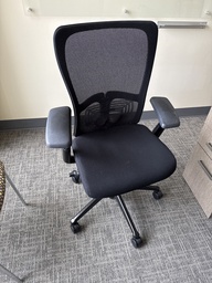 [#B13-70] TASK CHAIR