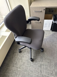 [#B13-74] TASK CHAIR