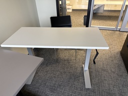 [#E10-83] 52X23 CRANK ADJUSTABLE DESK
