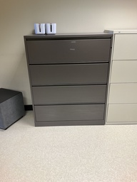 [#D10-138] 42 X 20 X 51 1/4 GREY FILING CABINET