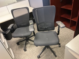 [#B13-291] TASK CHAIRS (damaged arms)