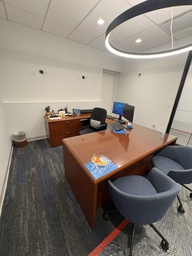 [#E7-1] U-shaped desk