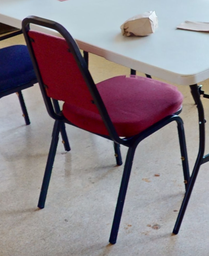 [#B4-8] Red cafe chair