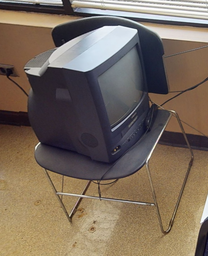 [#B4-10] Plastic cafe chair