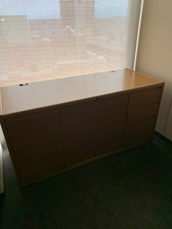 [#D5-84] Wood Credenza