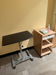 [#C1-85] Rolling Keyboard Stand