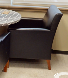 [#B12-13] Black lounge chair