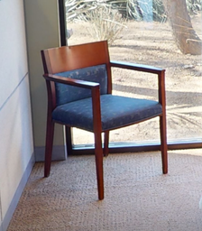 [#B9-1] Blue patterned guest chair
