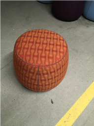 [#B11-21] ROUND FABRIC STOOL