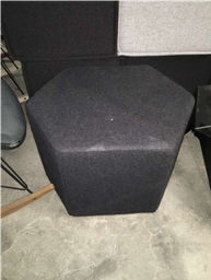[#B11-24] HEX-SHAPE FABRIC OTTOMAN