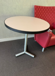 [#C3-50] ROUND TABLE