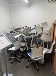 [#B4-19] Misc Chairs--1 room