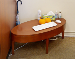 [#C3-7] Oval coffee table