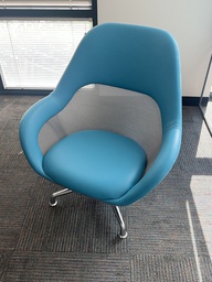 [#B12-10] Baby blue Coelesse chair