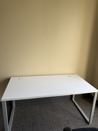 [#C12-11] 60x30x30 METAL TABLE