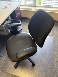 [#B13-58] DESK CHAIR