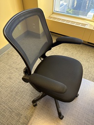 [#B13-128] DESK CHAIR