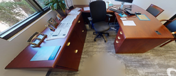 [#E7-13] U-shaped desk