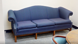 [#B7-7] Blue dotted 3 seat couch