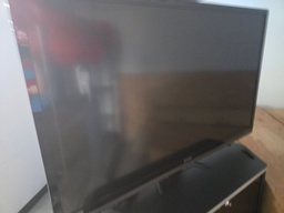 [#H16-3] 70" tv