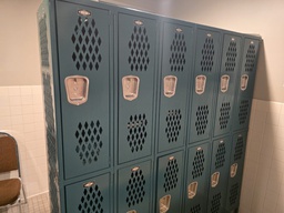 [#D0-12] sets of lockers
