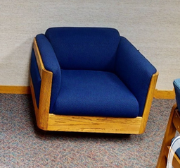 [#B12-4] president’s office lounge chair