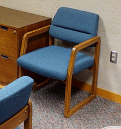 [#B9-9] president’s room guest chairs