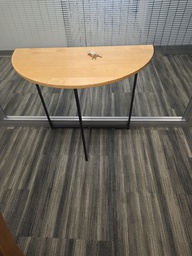 [#C4-23] Half Moon Table