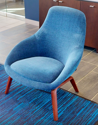 [#B12-4] Blue lounge chair