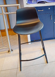 [#B1-8] Barstool